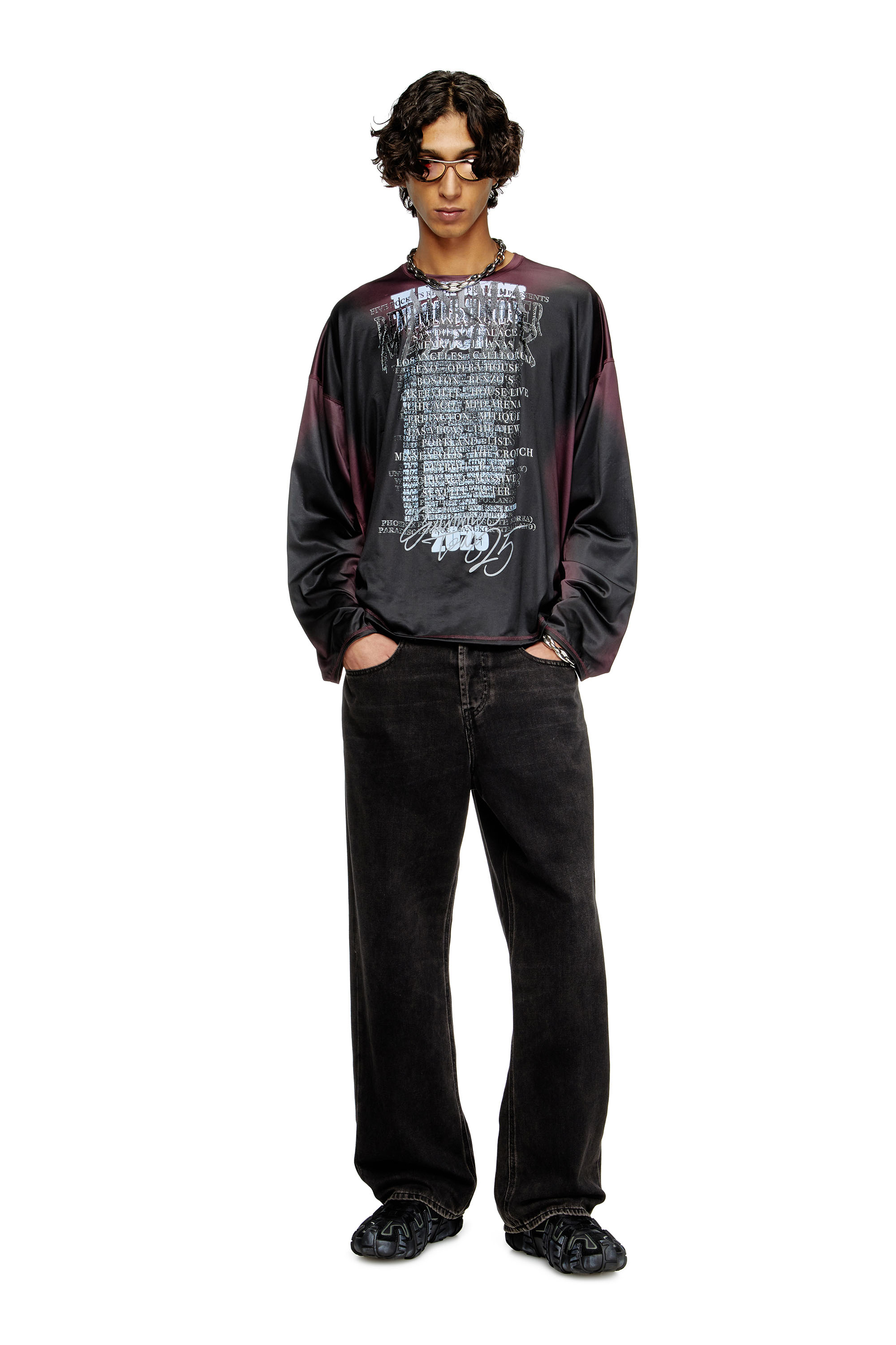 Diesel - T-OLAVI-AA, Unisex's Long-sleeve tech-jersey T-shirt with lyrics print in Black/Violet - 3